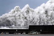 Hình ảnh: Nhật Bản hoang tàn, đổ nát sau liên tiếp siêu bão Jebi và động đất 6 độ Richter ở Hokkaido